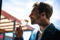 Filtraggio del vino: tecniche e materiali per ottenere un vino a prova di sommelier