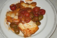 Fettine alla pizzaiola con olive verdi e mozz