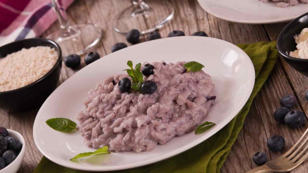 Risotto cremoso con mirtilli e funghi porcini, buonissimo