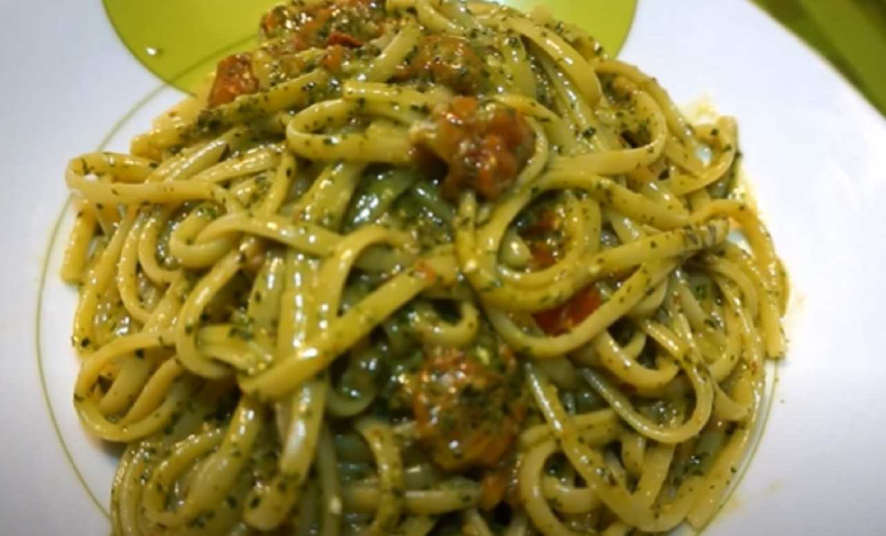 Pasta pesto