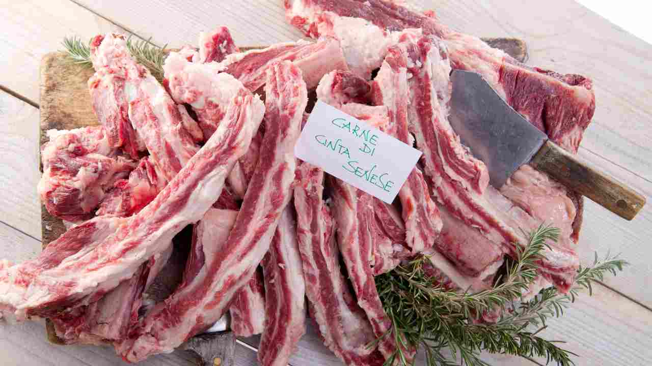 Carne a pezzi di cinta senese