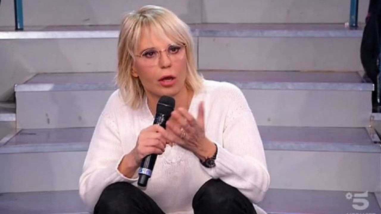 De Filippi seduta