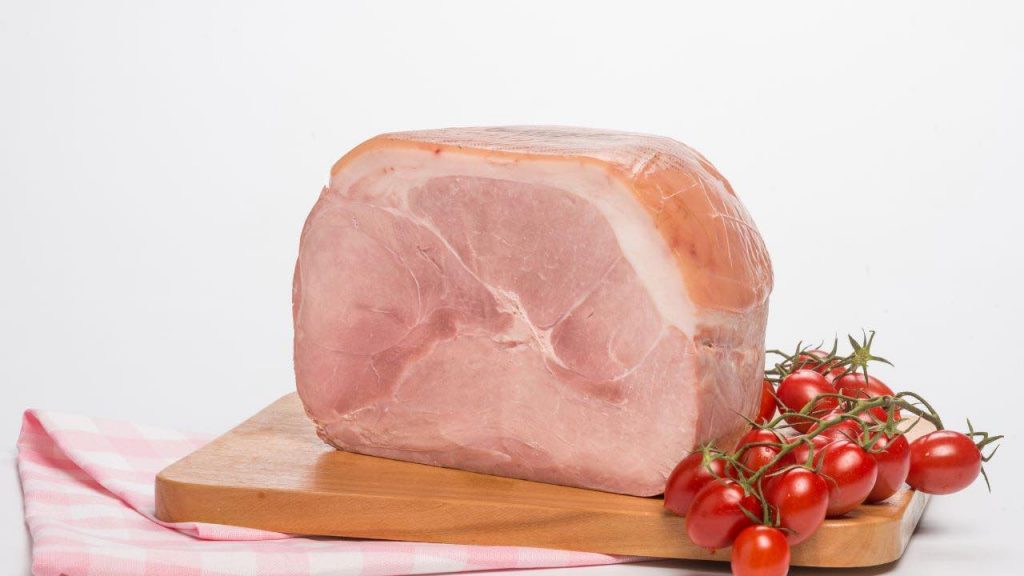 Prosciutto cotto, ecco come scegliere il migliore al supermercato
