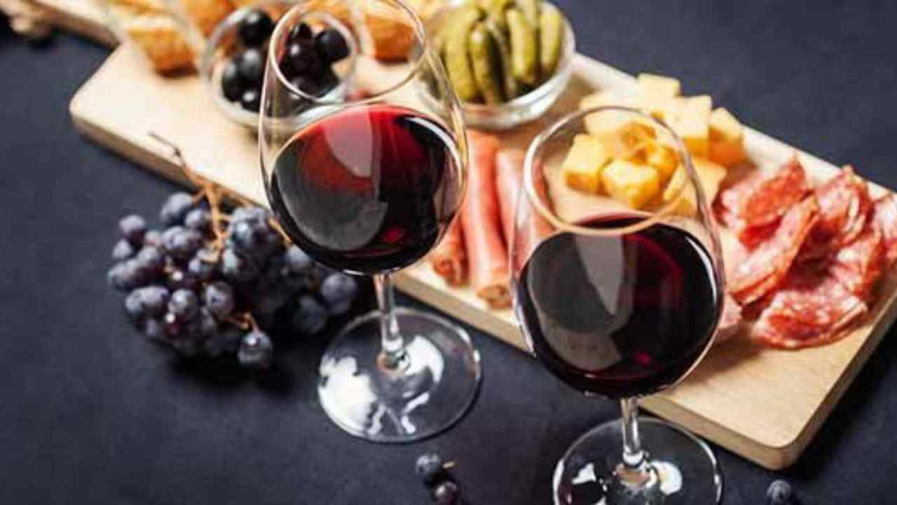 Vino e antipasto