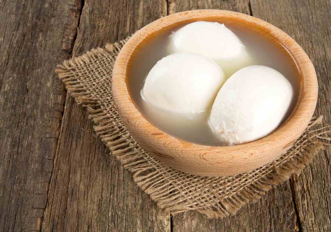 mozzarella acqua