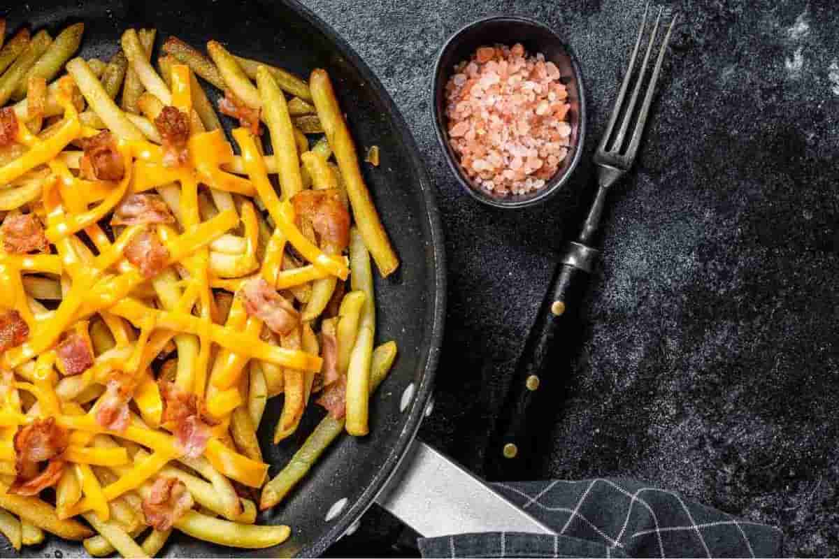 ricetta, Patatine fritte con bacon e cheddar